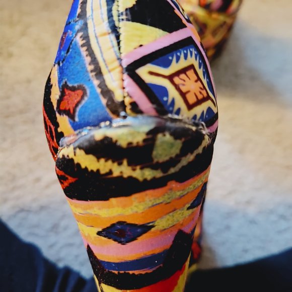 2 for 1 CHARLOTTE RUSSE AZTEC WEDGE BOOTIES - SZ 7 - Picture 13 of 16